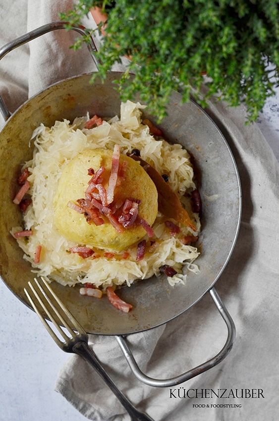 Gebackene Grammelknödel mit Sauerkraut_KATEGORIE